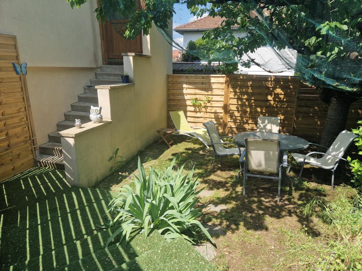 Appartement Independant Dans Maison Avec Jardinet, Au Calme Sérézin-du-Rhône Buitenkant foto